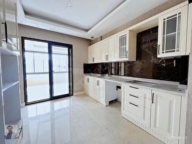ONKOLOJİ BEŞTEPEde GENİŞ OTURUMLU ÖNÜAÇIK MASRAFSIZ 2,5+1 DAİRE