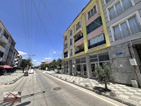 KUMBAĞ MERKEZDE ANA CADDE ÜZERİNDE OKUL YANI SATILIK 2+1 DAİRE