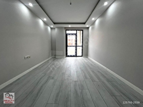 CADDE ÜZERİ,ÖNÜ AÇIK,YERDEN ISITMALI,MODERN 2+1 ARA KAT