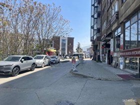 BURSANIN EN İŞLEK NOKTASINDA KOMPLE SATILIK BİNA
