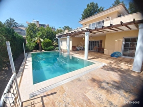 Karaovada Özel Havuzlu Tek Müstakil Villa