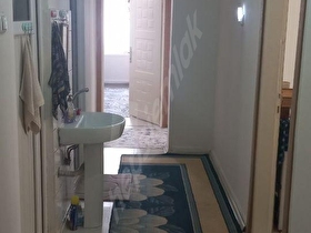 YERLİ EMLAKTAN KARAMAN İLİ MERKEZ VALİDE SULTAN MAHALLESİNDE SATILIK BAKIMLI 2+1 DAİRE