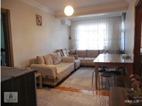 Güngören Gençosmanda 85 m² 2+1 4 Kat Küçükler Yapıdan