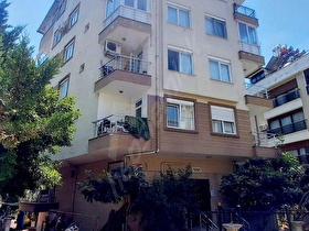 MEYDANKAVAĞI MAH. 12.CAD. YAKINI ARAKAT AYRI MUTFAK SATILIK 2+1