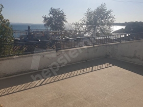 GÜRE İSKEDE SAHİLDE KİRALIK DAİRE