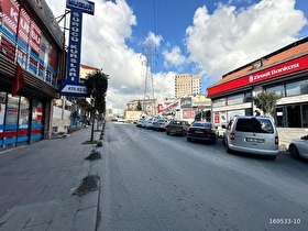 İKİTELLİ CADDESİ ÜZERİNDE TABELA DEĞERİ YÜKSEK 340m² BOŞ İŞ YERİ