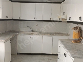 EGE MAHALLESİ 3+1 BAKIMLI 3 BALKONLU HAVALİMANINA YAKIN