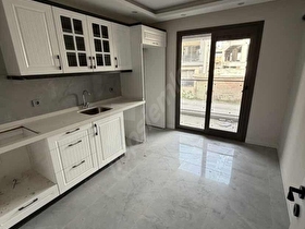YILDIZ EMLAKTAN 2+1 KAPALI MUTFAK SATILIK DAİRE