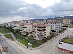KARAMÜRSEL SAHİLE YAKIN 3+1 DENİZ MANZARALI MASRAFSIZ DAİRE – SİTE İÇİ, ASANSÖRLÜ