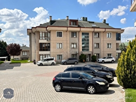 EMLAK KURUMSALDAN YEŞİL VADİ EVLERİNDE SATILIK4+1 DAİRE.