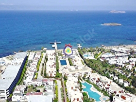 BODRUM TURGUTREİS TE DENİZE 0 KONUMLU SİTE İÇİNDE 1+1 DAİRE