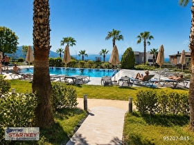 Kuşadası Golfte 2+1 Dubleks Deniz Manzaralı Havuz Önü
