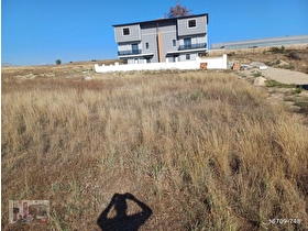 ANTALYA , AKSU ,  ÇAMKÖY  DE   VİLLA ARSASI , İMARLI  400 M2