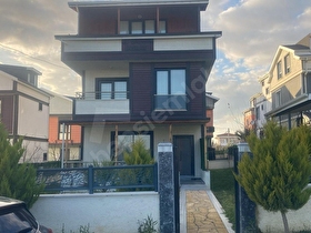 Tekirdağ yeniçiftlik te müstakil 5+1 villa