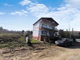 ÇALICA DA 324M2 ARSA İÇERİSİNDE 3 KATLI 2008 YAPIMI VİLLA