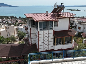 Akbükte Full Deniz Ve Ada Manzaralı Köşe Konum Lüks Villa