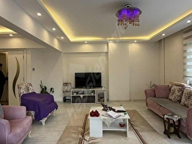 ATALAR MAH DENİZLİ LİSESİ DİBİ 2+1 İÇİ KOMPLE YENİLENMİŞ ACİL