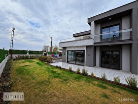 Kardeşköyde müstakil villa, geniş bahçeli ve köy havası sizinle