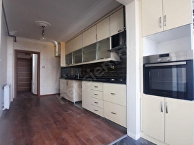BARIŞ MANÇODA BULVAR ÜSTÜ GENİŞ 3+1 FULL YAPILI SATILIK DAİRE