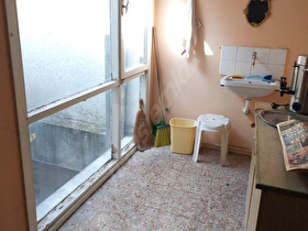 Kemeraltı 2. Beylerde Asansörlü,Mutfaklı,Satılık 70 m2 Ofis