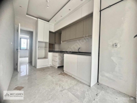 NİHAT ZEYBEKÇİ KONGRE MERKEZİ YAKINI ARAKAT SIFIR DAİRE..