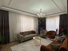 FISTIKLIKDA MUHTEŞEM KONUM KAPALI OTOPARKLI 3+1 DAİRE