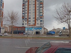 BAĞDAT CADDESİ ÜZERİ HOBİ BAHCELİ GENİŞ 3+1 SATILIK DAİRE