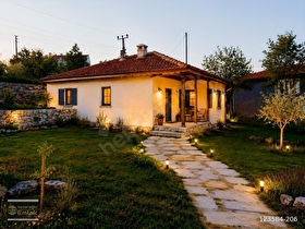 SATILIK KÖY EVİ 1635m2 Arsa Üzerinde Arsa Parasına