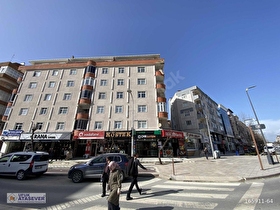 UFUKATASEVER GAYRİMENKULDEN ATATÜRK CADDESINDE SATILIK ARA KAT