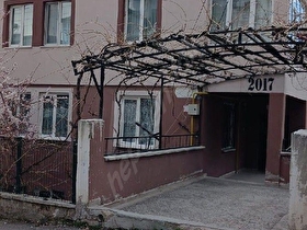 SELÇUKLU MAHALLESİNDE SATILIK 3 KATLI KÖŞEBAŞI EV