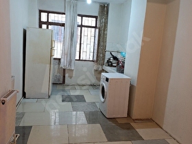 eşyalı 1+1,5 doğalgazlı bahçe katı
