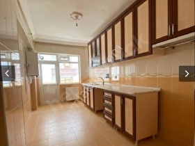 Şehitlik- Çarşıya Yakın Konumda 3+1 Kiralık
