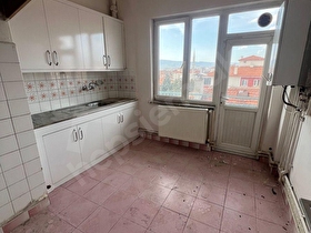 ARKADAŞ EMLAKTAN KALE MAH. EKİN CADDESİ ÜZERİNDE SATILIK DAİRE