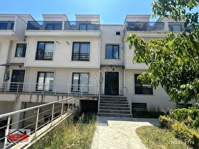 MK TERAS SİTESİ SATILIK 1+1 ARAKAT BÜYÜK m2 ÇİFT CEPHELİ DAİRE