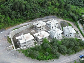 Kocaeli Halidere de Ful Deniz Manzaralı Tripleks Villa.