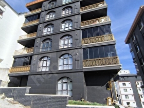 ALİ ŞEKERDEN ATAKUM İNCESUDA SAHİLE YAKIN GENİŞ SATILIK 1+1