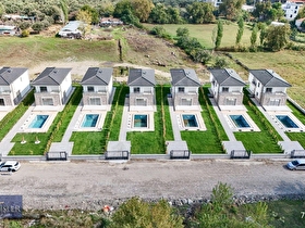 GÜREDE 600 M2 ARSA İÇİNDE ÖZEL HAVUZLU MÜSTAKİL VİLLA