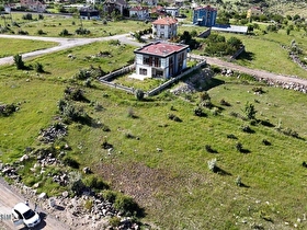 KIRANARDI MAH. 700 m2 TEMİZ PARSEL