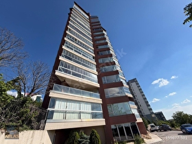 DİKMEN PARK MANZARA EVLERİNDE SATILIK 570m² BAHÇELİ GENİŞ DAİRE
