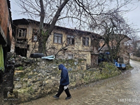 KÖY İÇİ YATIRIMLIK FIRSAT EV  VEYA ARAZİ