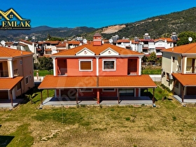 ROTA EMLAKTAN GÜMÜLDÜRDE SİTE İÇERİSİNDE 2+1 SATILIK VİLLA