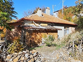 TEK ÇATI DAN FIRSAT BAHÇELİ TEK KAT MÜSTAKİL 428 MT2 ARSA İÇİNDE