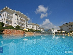 OBA LİLİAN SİTESİNDE EŞYALI HAVUZ MANZARALI 2+1 SATILIK DAİRE