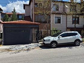 Işıkkent Mahallesinde Sahibinden Satılık 3 Katlı Müstakil Ev