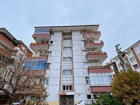 BİZİM EMLAKTAN SALI PAZARI YÜRÜYÜŞ YOLUNDA BAKIMLI 3+1 DAİRE