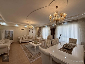 GÜVENEVLERDE ULTRA LÜX 4+1 FULL BAKIMLI GÖBEK KAT DAİRE