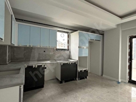 SEZER EMLAKTA OKUL KARŞISI 3+1 DAİRE