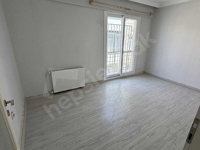 ÇEKMECE CADDESİ SATILIK BÖLÜNMÜŞ DUBLEKS