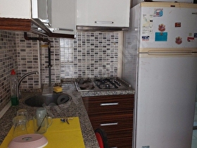 ÖZAKEL GAYRİMENKULDEN MERKEZDE KİRALIK EŞYALI 1+0 DAİRE