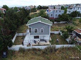 TEKİRDAĞDA DENİZE 750 M MESAFEDE SIFIR YAZLIK VİLLA